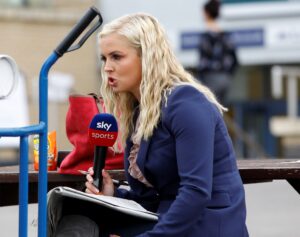 16B4643 Leonna Mayor