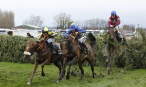 16B7251 Rule The World