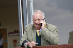 16B7381 David Minton