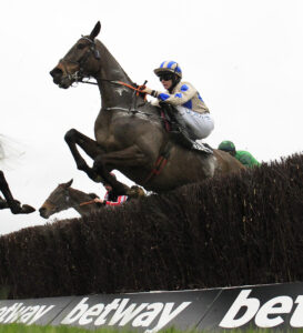 16B9419 Captain Guinness