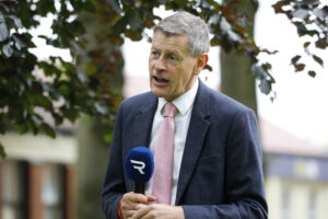 16B9438 Stewart Machin