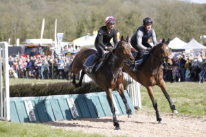 20J5864 Nico De Boinville   Sir AP McCoy