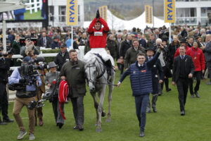 20J7888 Grey Dawning