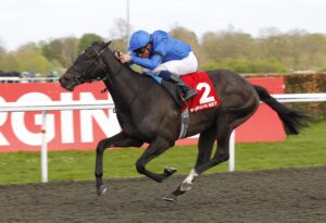 78F1538 Devoted Queen