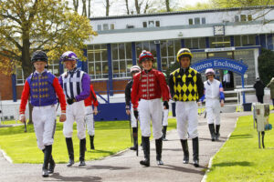 78F9198 Windsor jockeys