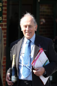 C16B0058 Milton Johns