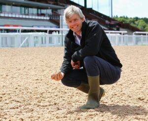 C16B8712 Fergus Cameron