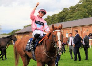 16B4775 Live In The Dream