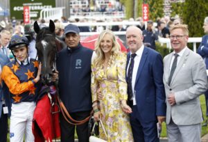 20J8417 Seraphim Angel