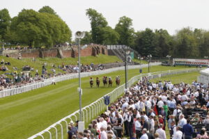 20J9516 Chester scene