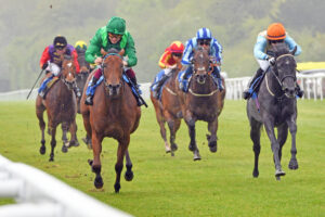 240505 0055 Running Queen