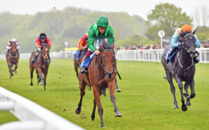 240505 0066 Running Queen