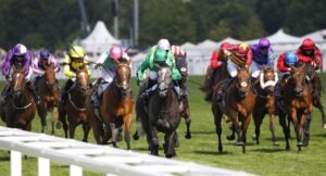 78F9645 Running Lion