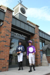 BK1A0100 Franny Norton