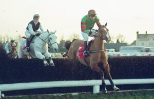 R001 001 Desert Orchid and Sabin Du Loir