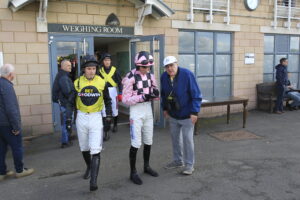 16B1082 Harry Cobden