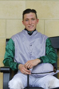 16B2404 Jason Watson