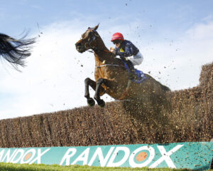 16B7881 Dancing On My Own