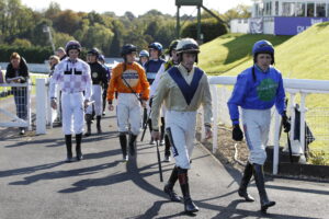 20J4799 Chepstow jockeys
