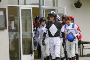 78F5696 Ffos Las jockeys
