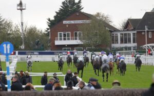 78F6772 Heading to the finish at Cheltenham