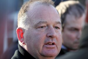 20J4691 Patrick Neville