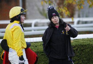78F0670 Georgie Howell [right]