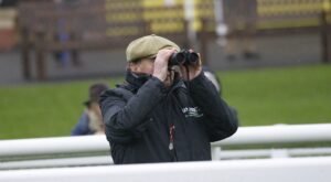 78F1833 Nicky Henderson