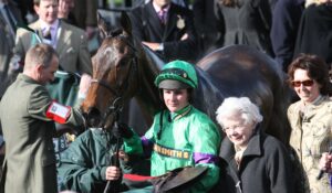 SC8C9434 Mon Mome connections