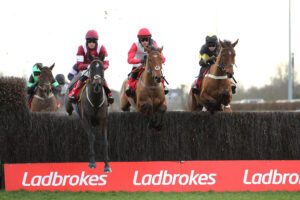 FV1E0338 Idalko Bihoue [left]