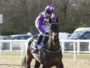 20J1557 Symbol Of Light