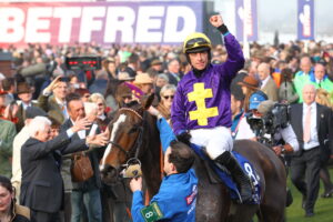 C16B8643 Lord Windermere