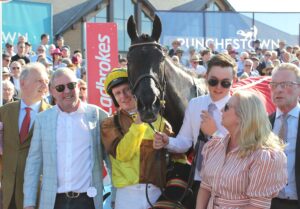 FU0E4026 Galopin Des Champs