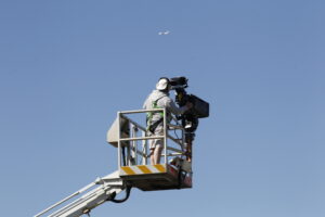 20J3214 Cameraman   Plane