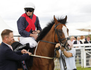 20J3155 Lady Iman