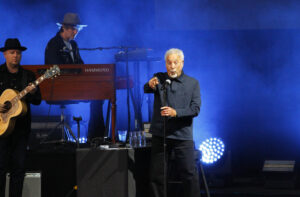 78F6463 Sir Tom Jones