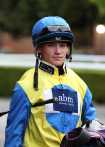 FU0E4231 Oliver Carmichael