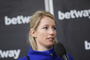 16B1871 Kayley Woollacott