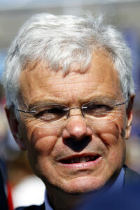 16B3829 Hughie Morrison