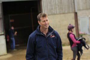 16B9245 Charlie Longsdon