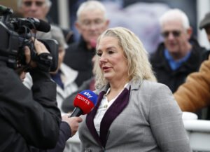 20J0727 Kathy Turner