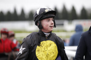 20J7120 George Cowley