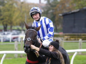 78F2568 Glance Of Glory