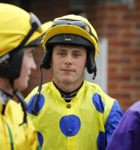 78F8015 Lewis Saunders