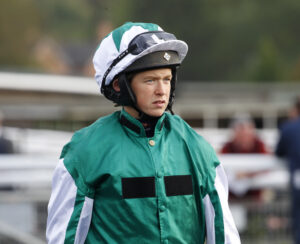 78F9037 Miss Lucy Turner