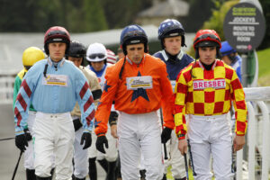 78F9983 Chepstow jockeys