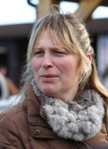 C16B5604 Emma Lavelle