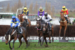 FU0E7997 Triple Trade