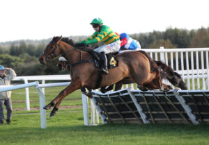 FU0E8439 Harry Lowes