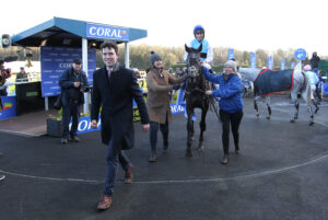 BK1A8342 Tenter Le Tout